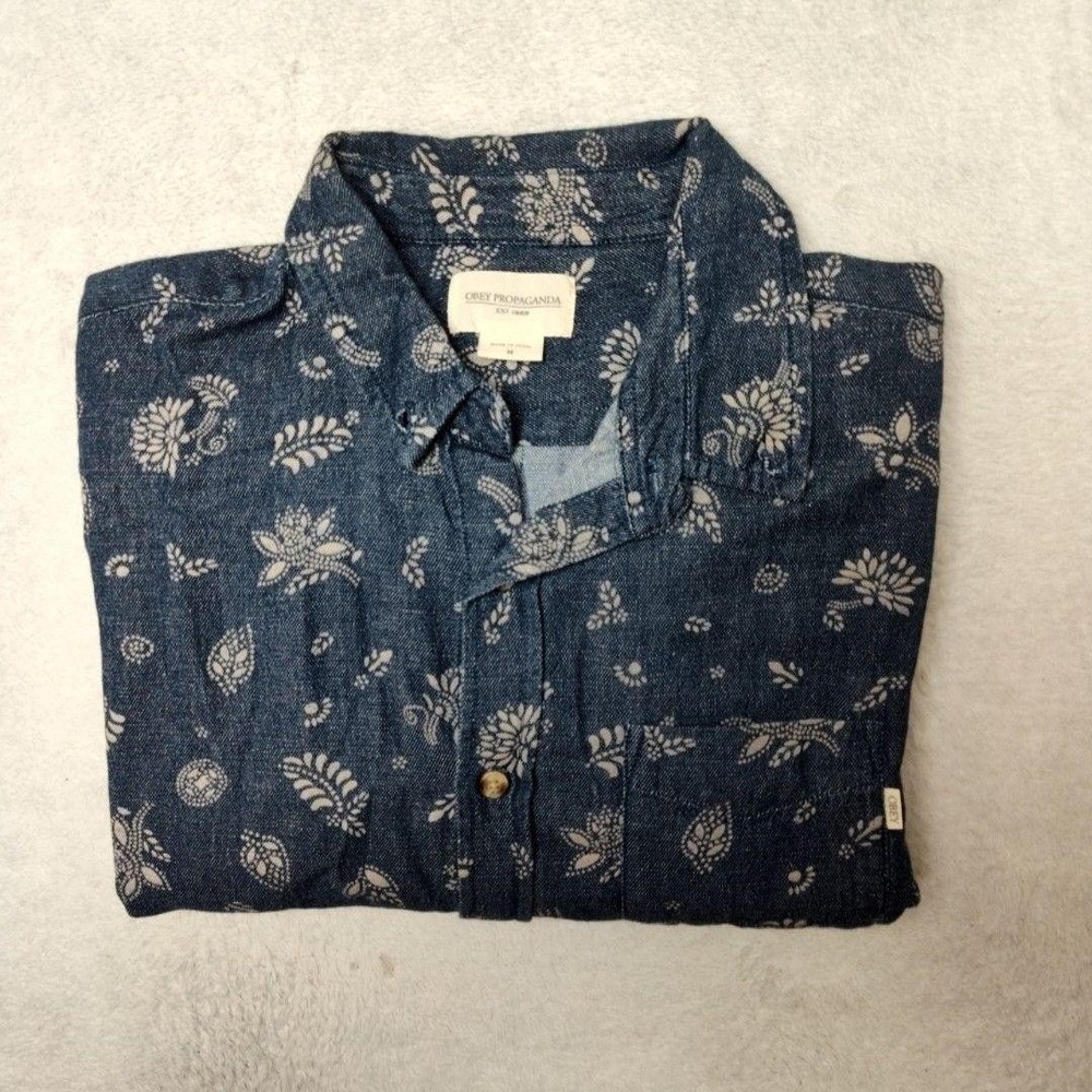 Obey Propaganda Shirt Mens M Blue Floral Chambray Button Up Long Sleeve‎ Casual